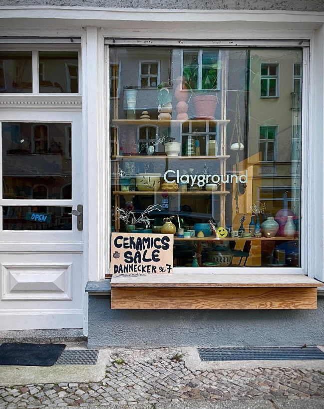 Photo of the store front of the ceramic store Clayground